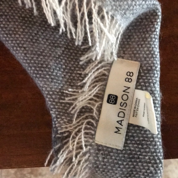 Warm winter scarf - Picture 6 of 8